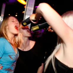 Alcohol Shot Gun - Black/Gold 13 Alcohol Shot Gun - Black/Gold -Endurance Sales Lifestyle AlcoholShotGun Black Amazon12