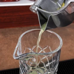 BarConic® Manual Fruit Juicer - Aluminum 9 BarConic® Manual Fruit Juicer - Aluminum -Endurance Sales SQ JUICER scene2copy