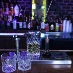 BarConic® Diamond Bar Kit W/22oz Mixing Glass Set -Endurance Sales diamond pattern mixing glass set bar products 22 oz size 3