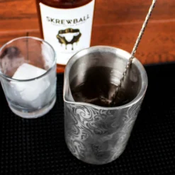 BarConic® Etched Double Wall Mixing Glass - 18 Ounce -Endurance Sales etched mixing glass scene2